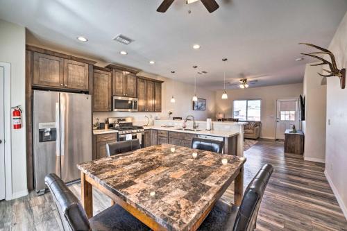 Holiday Shores House | Pet-Friendly Retreat - 1 Block to Colorado River!