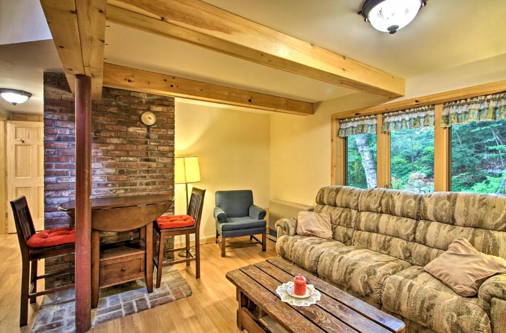 Rumney House | Pet-Friendly Rumney Cabin on Stinson Lake!