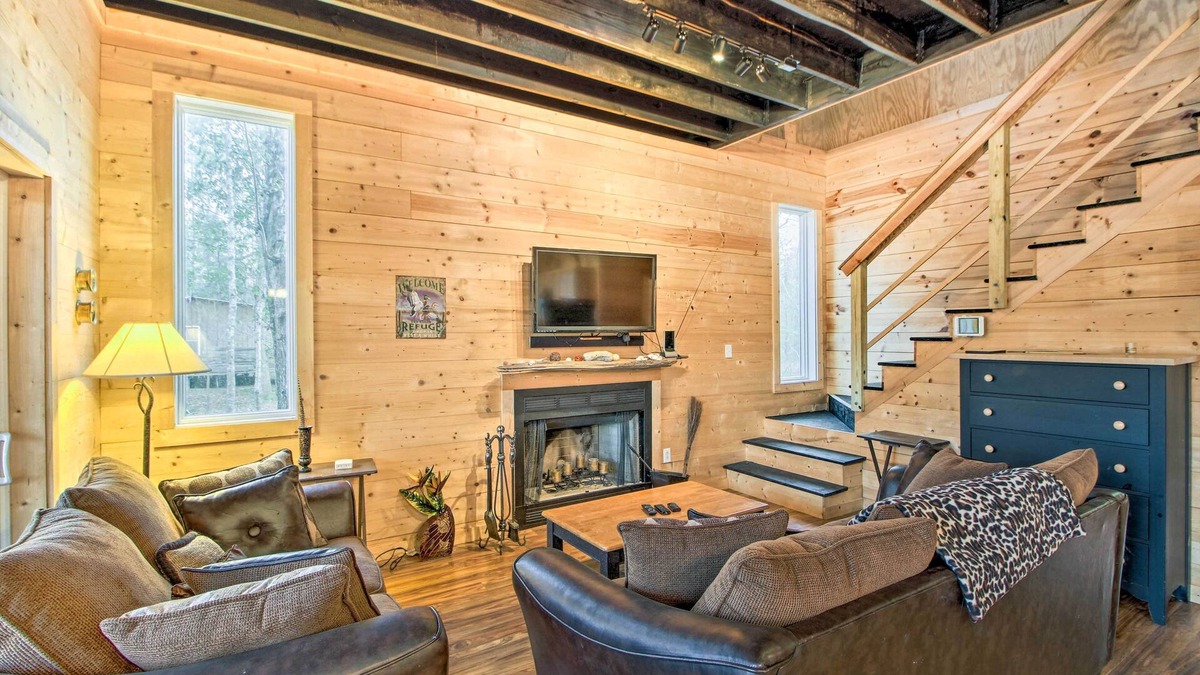 Georgetown Cabin | Pet-Friendly Santee River Retreat w/Private Dock!
