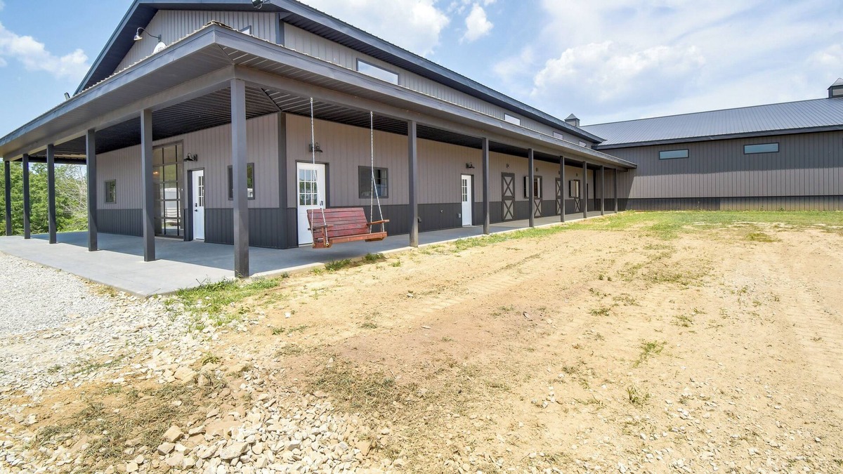Highland Center Apartment | Pet-Friendly Selma Studio w/ On-Site Ranch!
