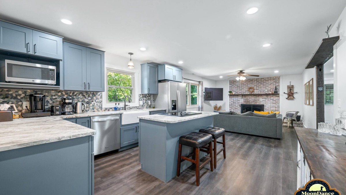 Heltonville Cottage | Pet Friendly, Short walk to Lake Monroe