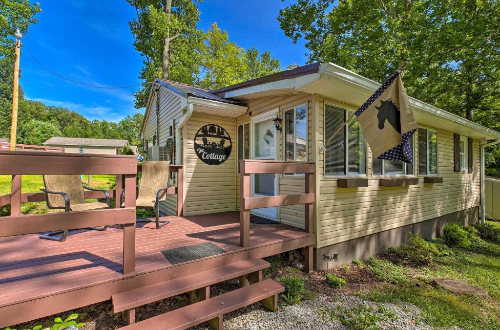Sloans Valley House | Pet-Friendly Somerset Cottage Near Boat Ramps!