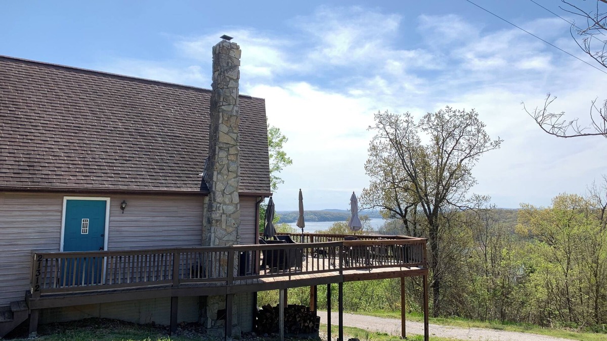 Shell Knob Cabin | Pet Friendly Table Rock Lake Cabin w/Stunning Lake Views of Shell Knob Bridge
