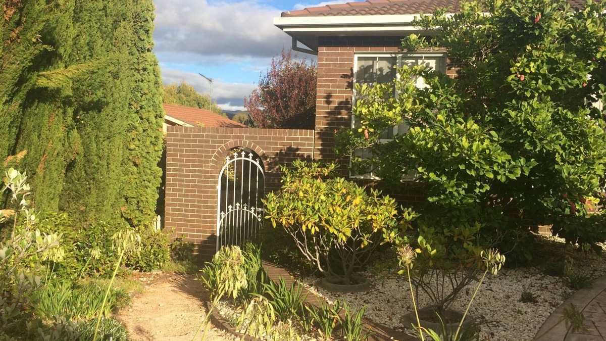 Gordon Apartment | Pet friendly & Tesla charging option’s