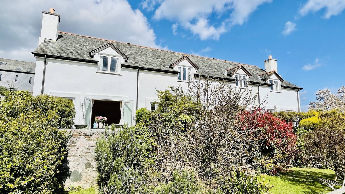 Dittisham Cottage | Pet Friendly, Tranquil, 2 Bedrooms