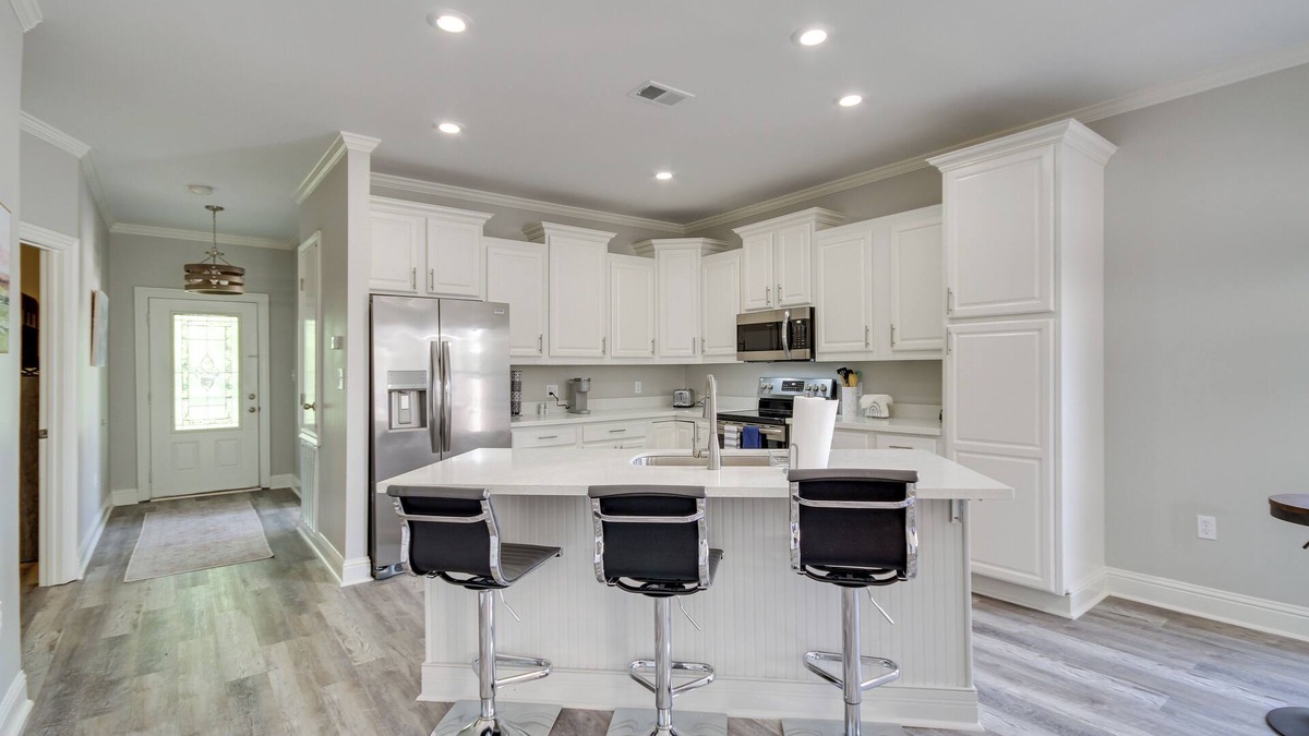 Biloxi Apartment | Pet-friendly Vacation Rental in Biloxi Near Beach!