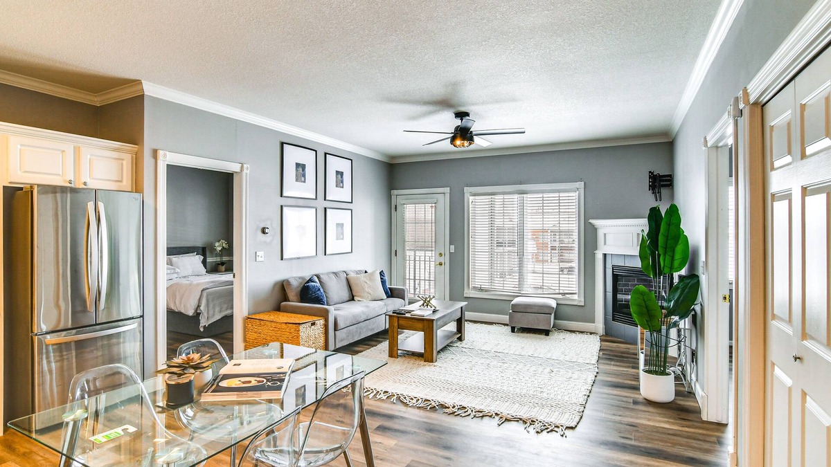 Waukee Condo | Pet-Friendly Waukee Condo: 14 Mi to Des Moines!