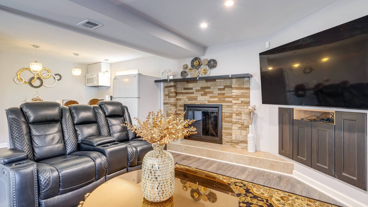 Dale City Apartment | Pet-Friendly Woodbridge Retreat Near Potomac Mills