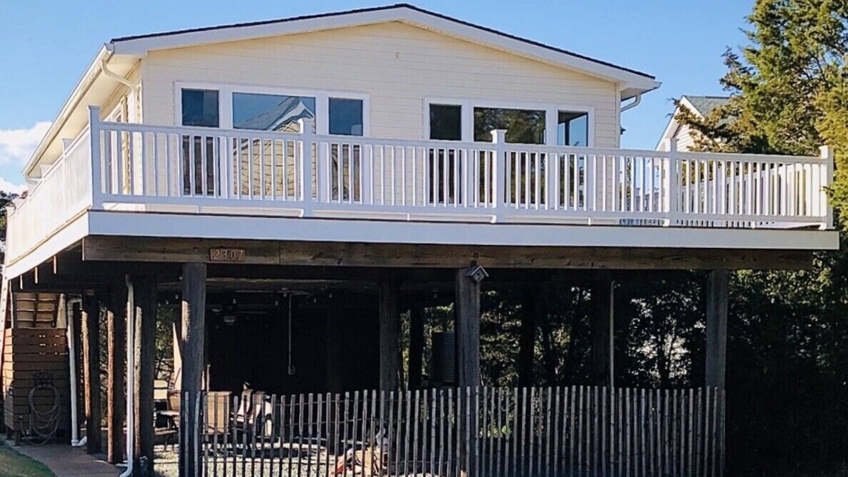 Broadkill Beach Cottage | ✨Pet Friendly✨Walk to the beach from this coastal cottage on Broadkill!