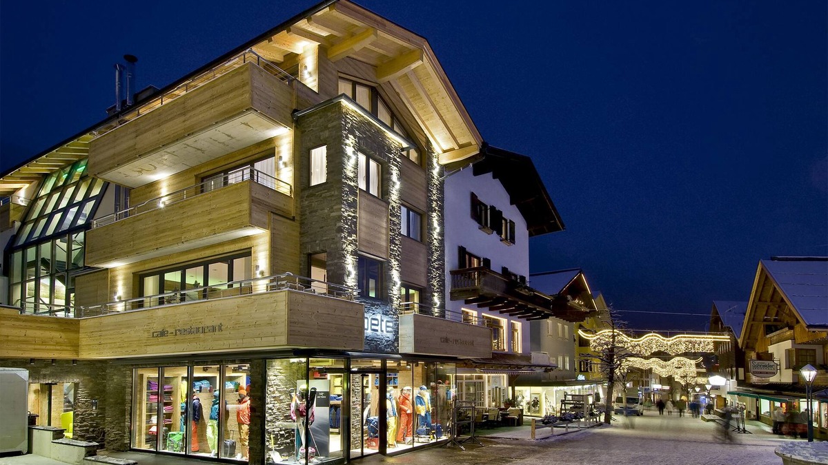 Sankt Anton am Arlberg Hotel | PETE - Alpine Boutique Hotel