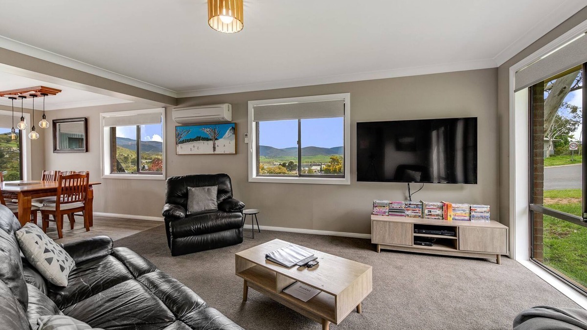 Jindabyne House | Petersdorf 2 - Modern 2BR Townhouse l WiFi l Mountain Views