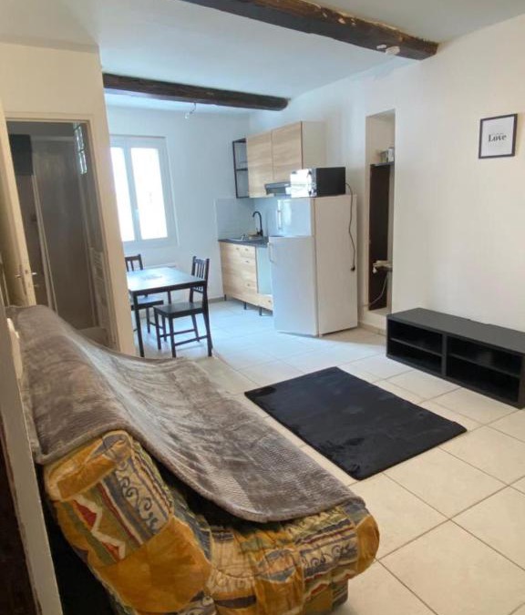 Ribiers Apartment | petit appartement calme en plein centre du village de ribiers