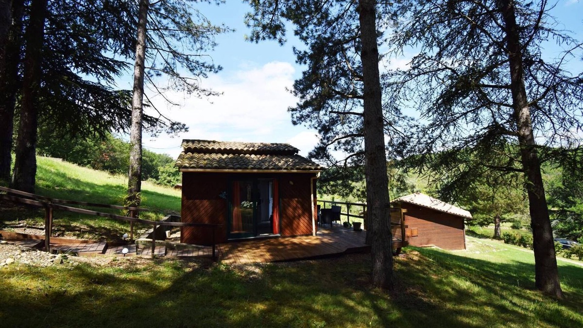 Layrac Ski Chalet | Petit chalet au Domaine du Lac de Goulens -piscine