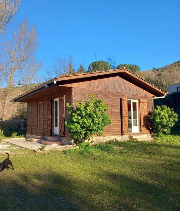 Reynes Ski Chalet | Petit chalet en bois