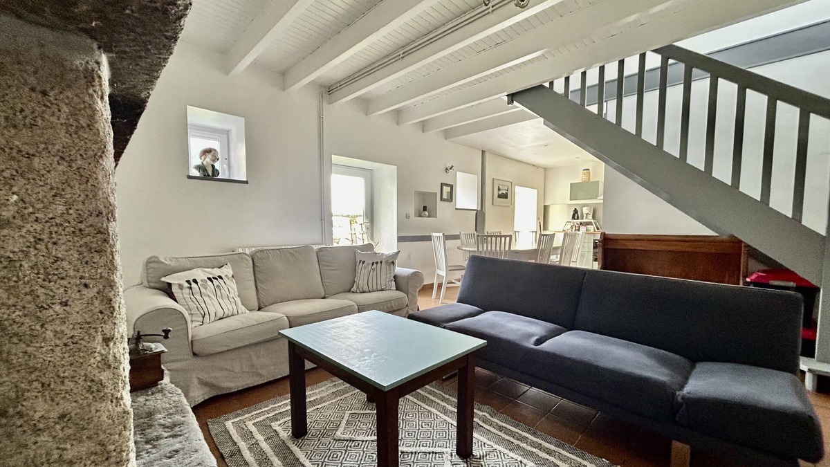 Plouneour-Trez House | Petite Maison en Pierres Entre Terre et mer