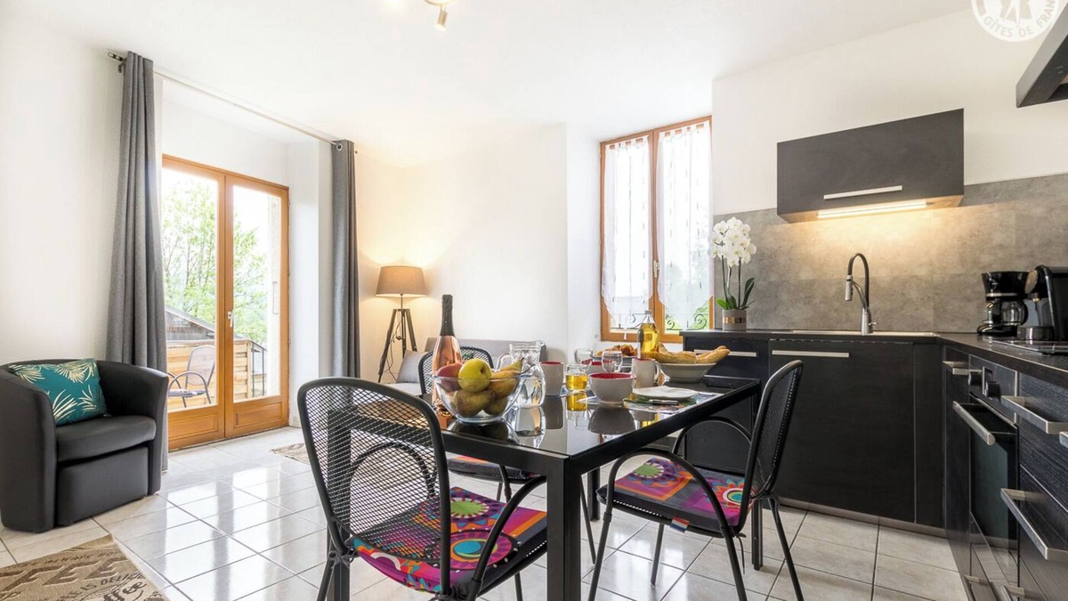 La Croix-de-la-Rochette House | PETIT PAYS - LA CROIX DE LA ROCHETTE