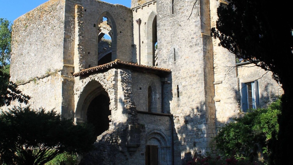 Saint-Martin-le-Vieil House | Petite Maison au Coeur d une Ancienne Abbaye Cistercienne