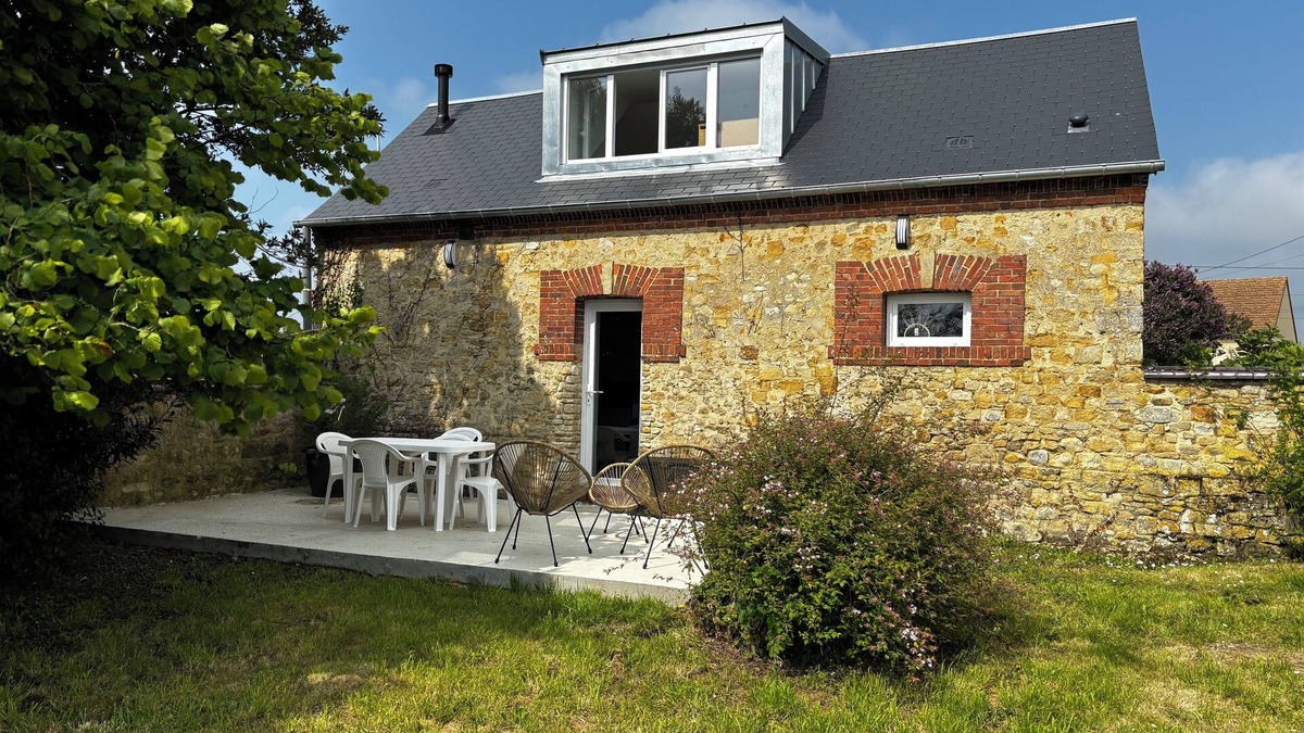 Trungy House | Petite Maison à la Campagne