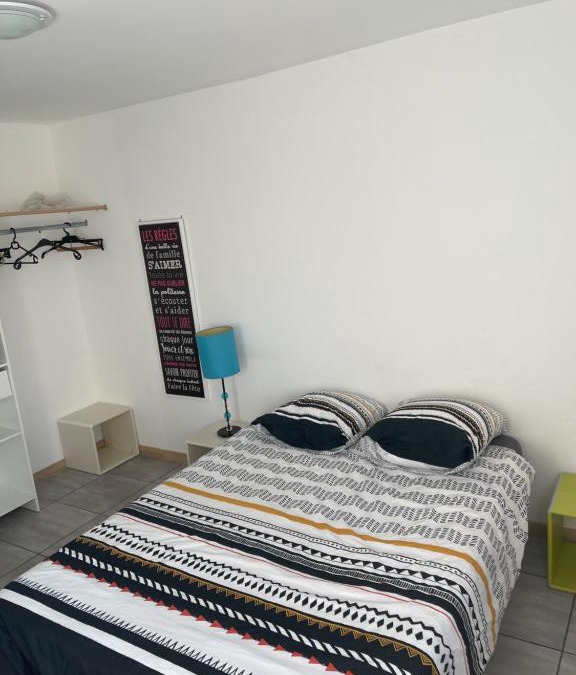 Bussy Apartment | Petite maison avec 2 chambres