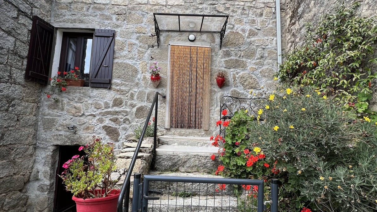 Campo House | Petite Maison de Village en Pierre Corse