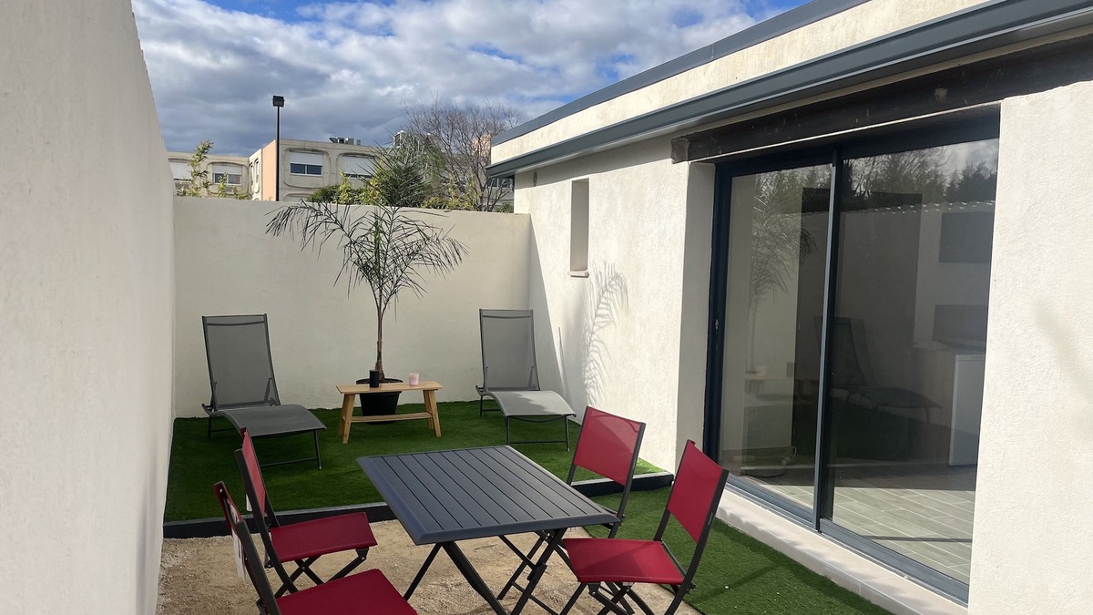 Orange House | Petite Maison Individuelle de 40m2 Avec Jardin de 50 m2 Sans vis à vis