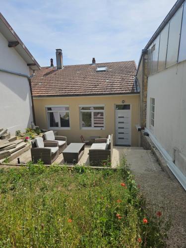 Oyonnax House | Petite maison, Oyonnax centre