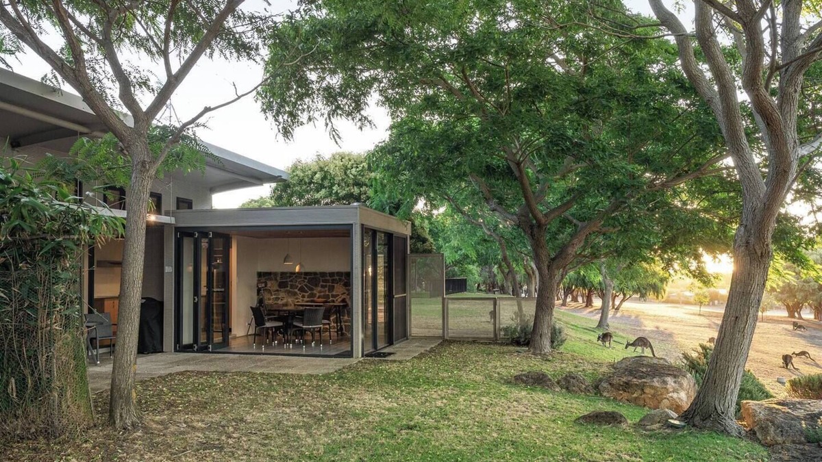 Yallingup Cabin | Petra Olive 4 - One Bedroom Apartment, Sleeps 2
