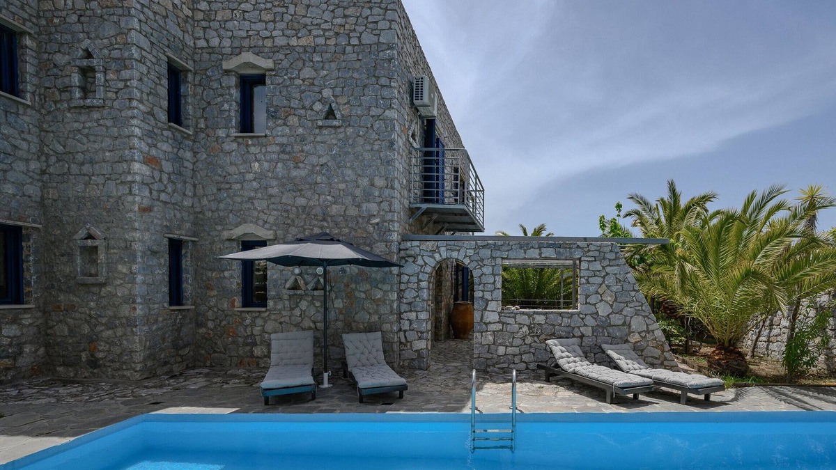 Lampini Villa | Petritis,serene villa,pool,Near taverns,Crete,Greece