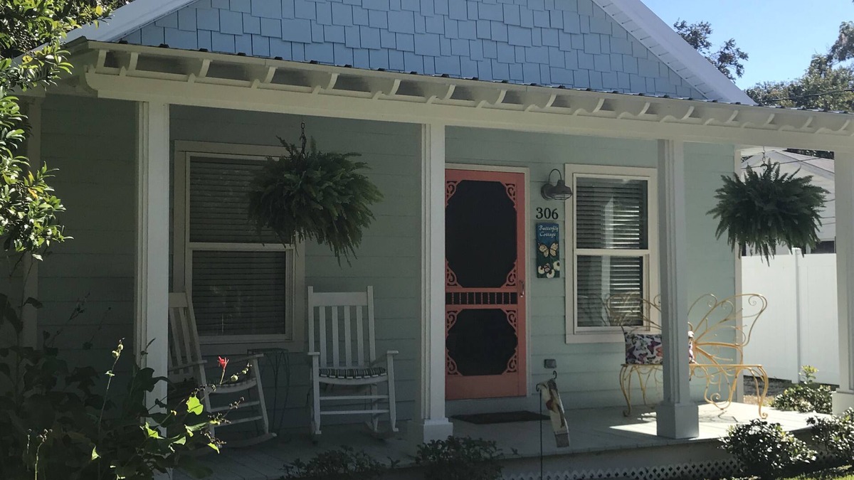 Biloxi Cottage | Pets Welcome! Fall Special Rates for Downtown Beach Cottage in Ocean Springs!