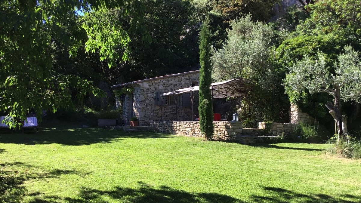 Le Beaucet Cottage | Pets welcome, quiet location, south facing. Swimming pool.