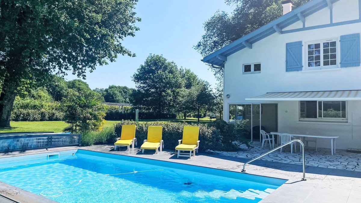 Saint-Geours-de-Maremne House | Peydecoum by Interhome