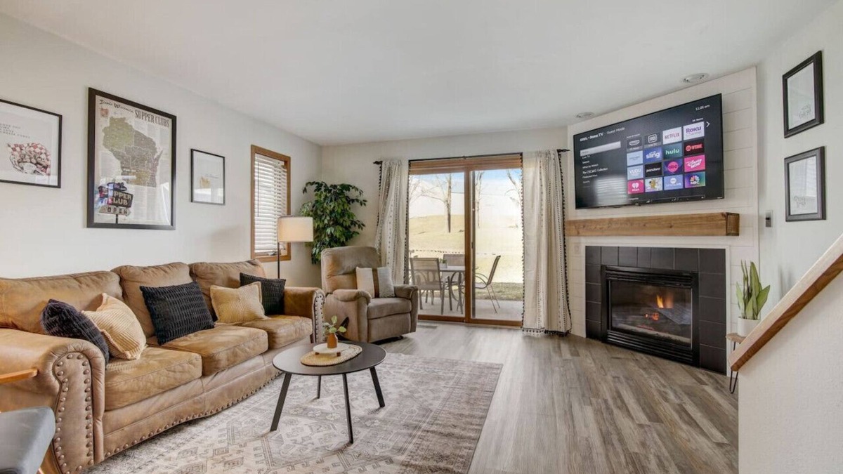 Lake Delton Condo | Peyton's Place at Tamarack - Great Location!