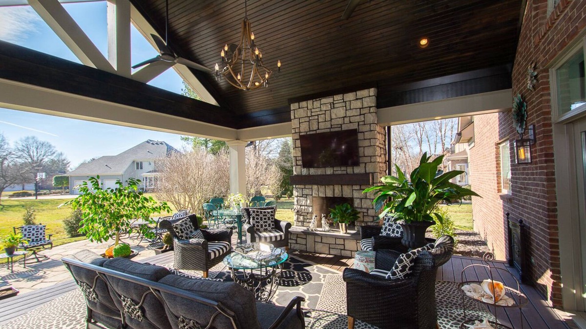 Prospect House | PGA elegant large home with lux outdoor porch and patio