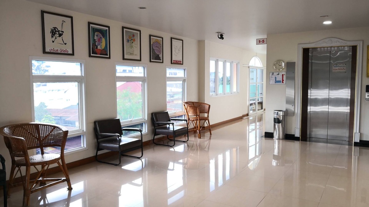 Nai Mueang Hotel | Phadaeng Hotel