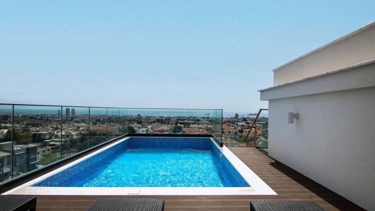 Agios Athanasios Apartment | Phaedrus Living: Sea View Anna Residence 301