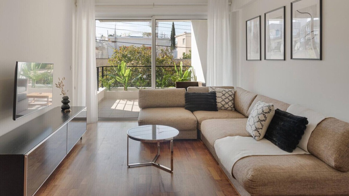 Strovolos Apartment | Phaedrus Living: Evergreen City Flat