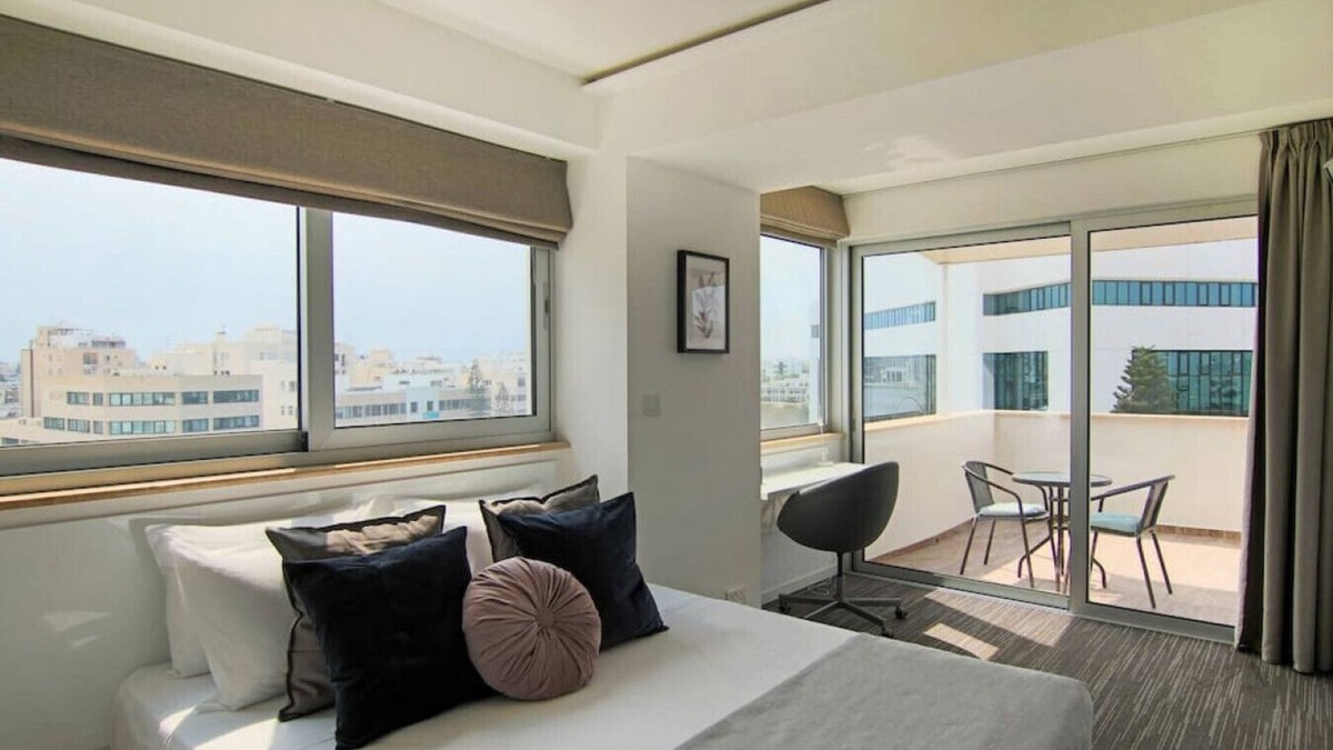 Acropolis Apartment | Phaedrus Living: Luxury Suite Nicosia 507