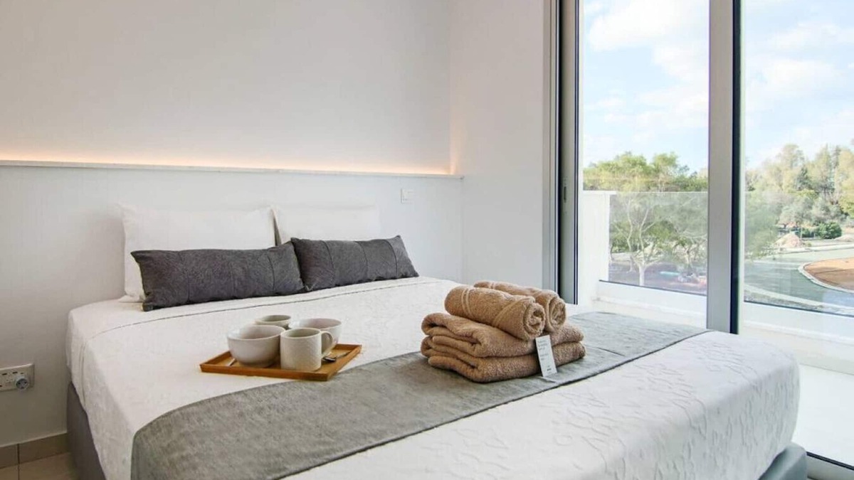 Paphos Apartment | Phaedrus Living Seaside Executive Flat Harbour 208