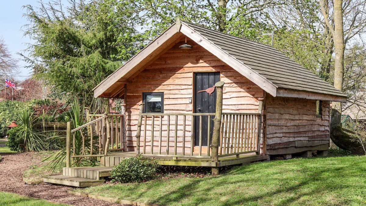 Bedale Cottage | PHEASANT, romantic, with a garden in Bedale