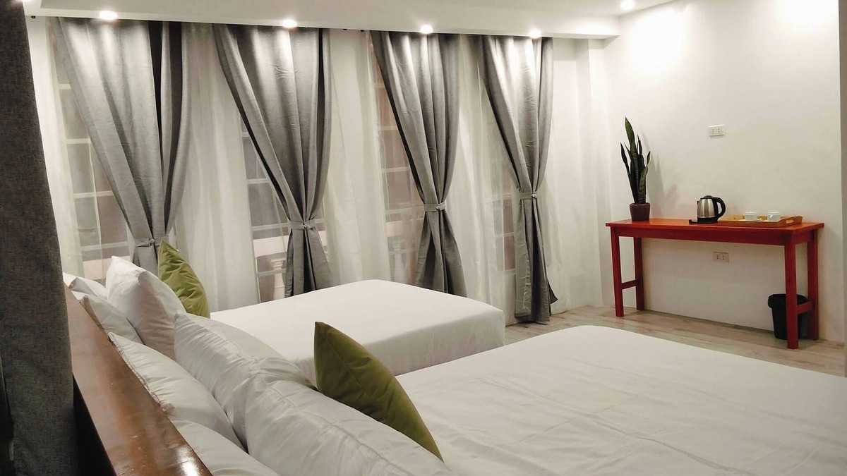 Baler Hotel | Phenomenal 10-bedroom Beach Front Hotel in Baler!nOla De Baler-Hello Baler!