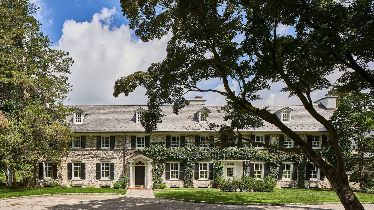 Gulph Mills House | Philadelphia Main Line Luxury Manor House in Villanova Pennsylvania