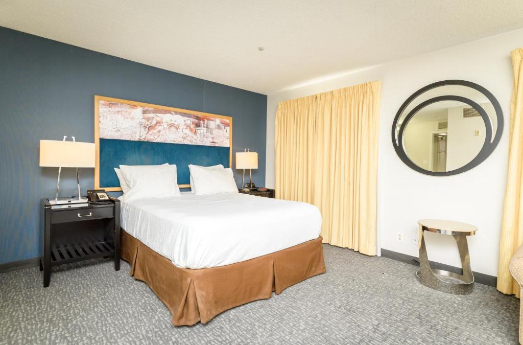 Primos Secane Hotel | Philadelphia Suites at Airport - An Extended Stay Hotel