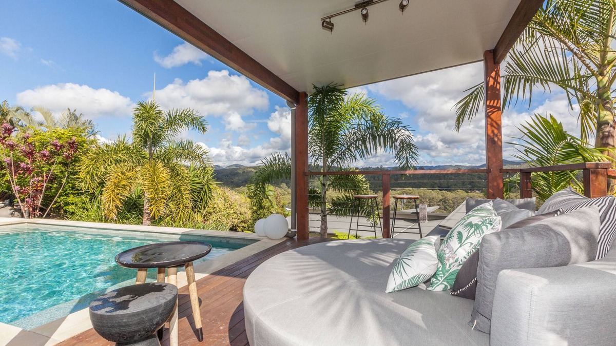 Gold Coast House | Phoebe Darling Holiday House (limited season)