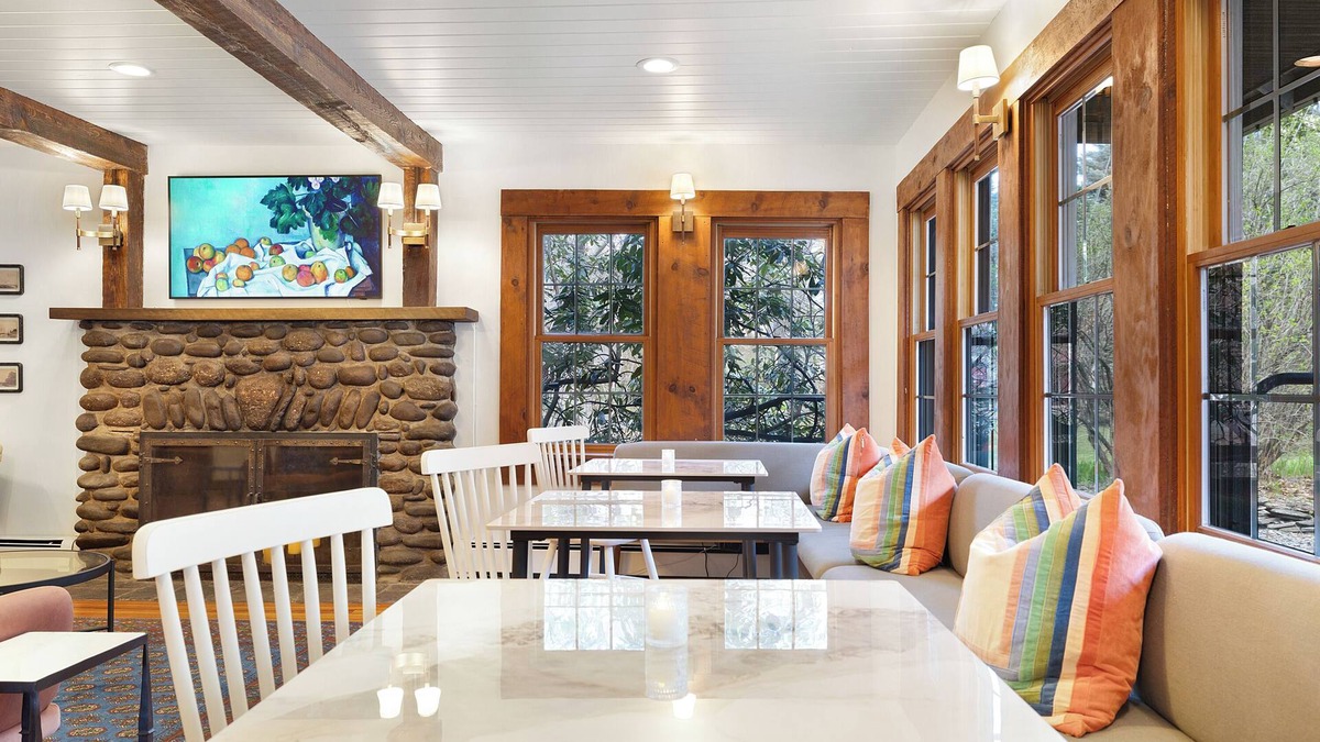Phoenicia Hotel | Phoenicia Lodge