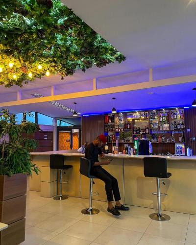 Abuja Ski Chalet | phoenix home