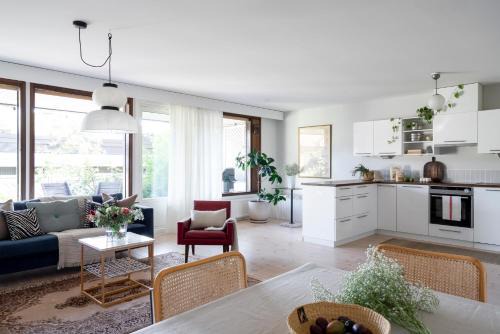 Espoo Apartment | Photographers house close to the metro