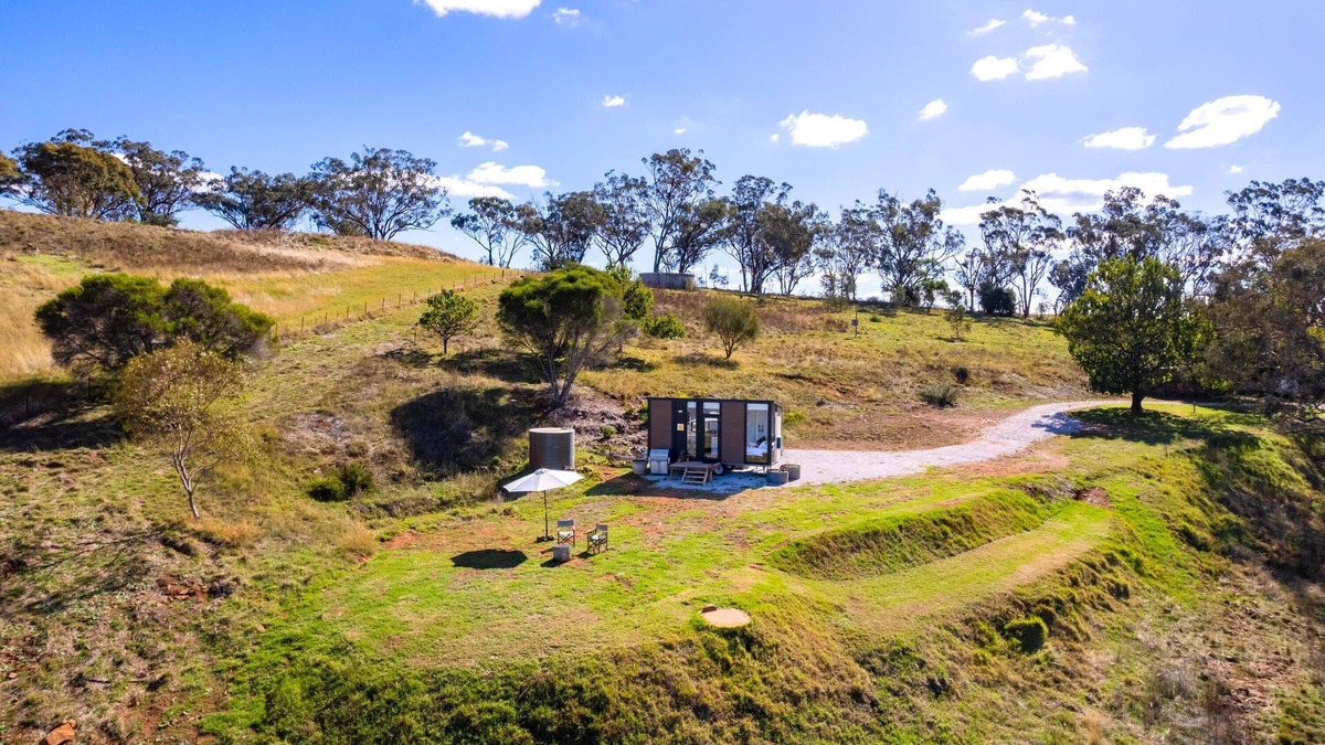 Piambong House | Piambong Tops Summary