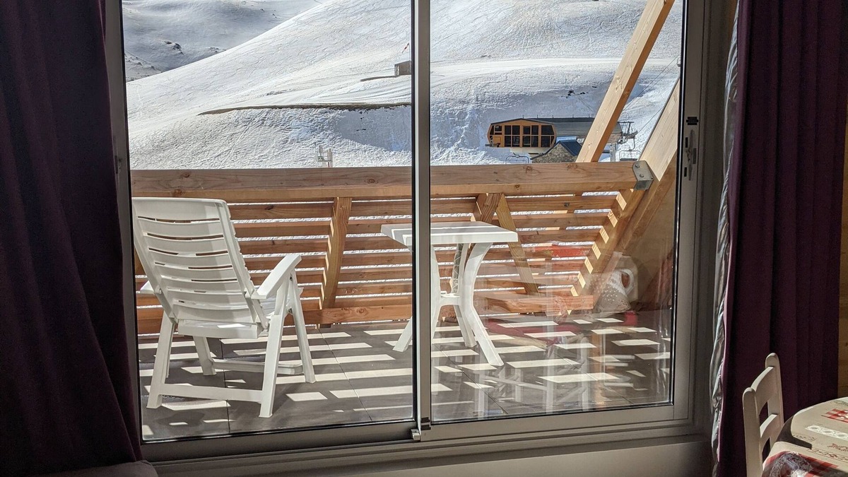 Piau Engaly Apartment | Piau Engaly studio 5 places south terrace, facing tracks