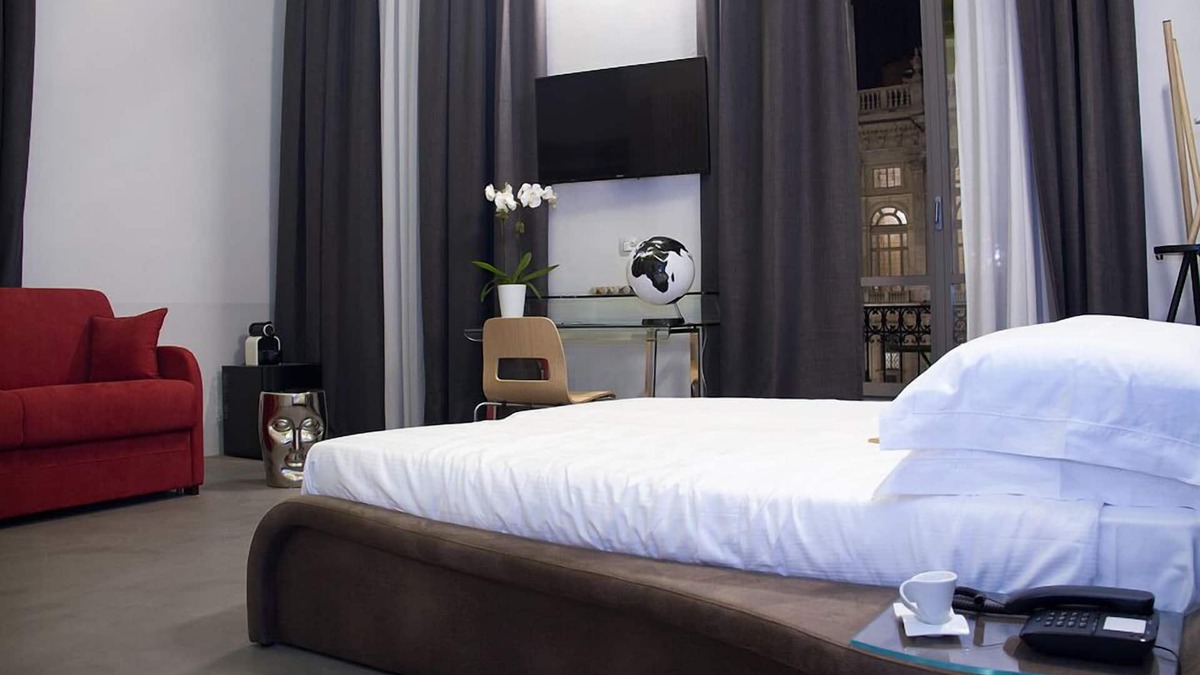 Roman Quarter Hotel | Piazza Castello Suite