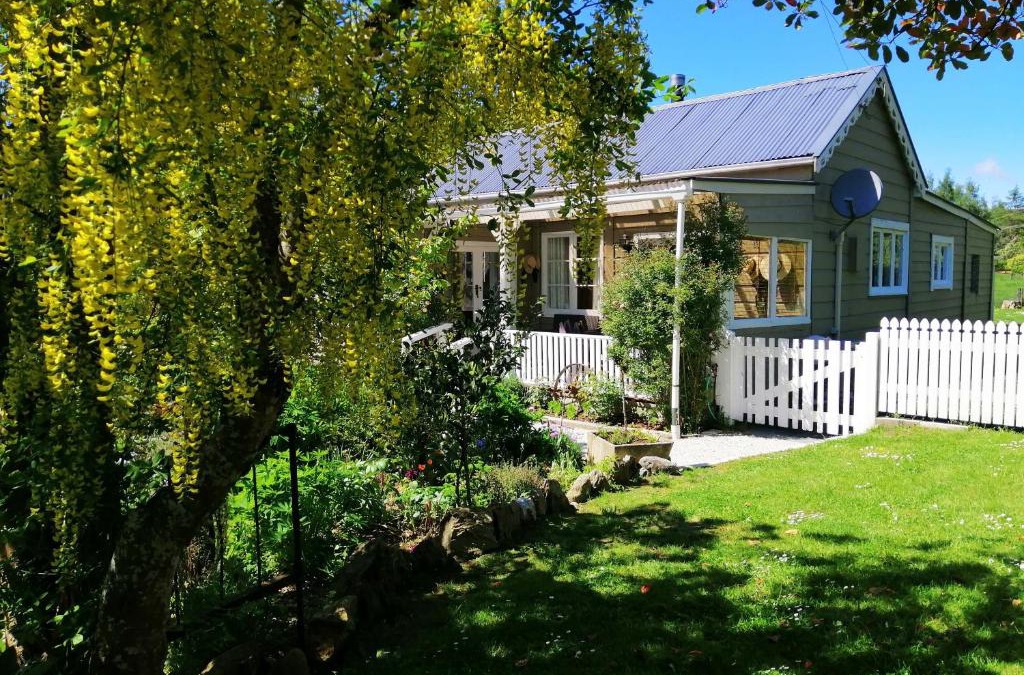 Lawrence House | Pickled Pigeon Cottage